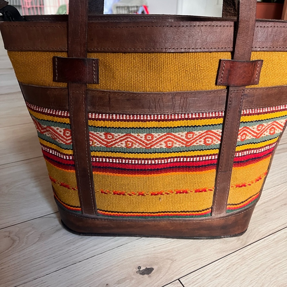 Brown and Yellow Patterned Tote Bag - Picture 2 of 4
